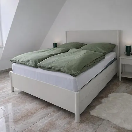 Esmeralda Penthouse Ebersbach Apartment